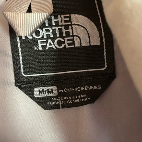 The North Face 550 Women’s Medium, Purple and Gray, EUC - Picture 3 of 4